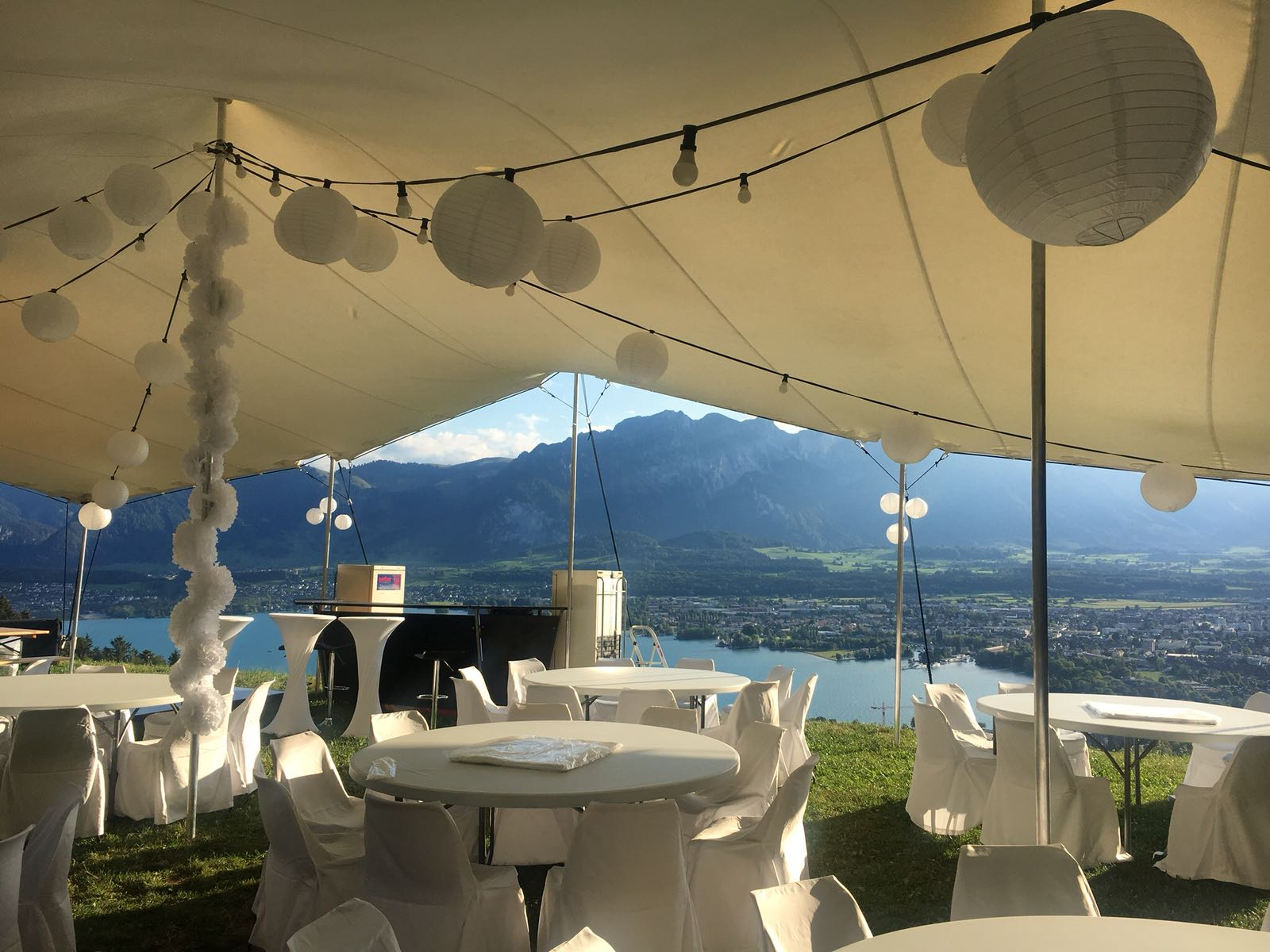 Tentickle Silbergrau Hochzeit Frutiger - Heiligenschwendi